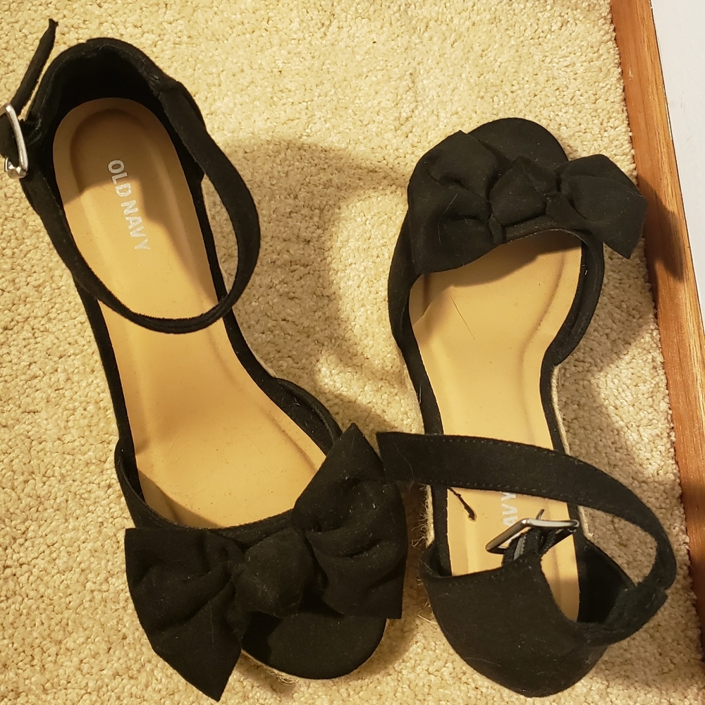 Black and Tan wedge heels!